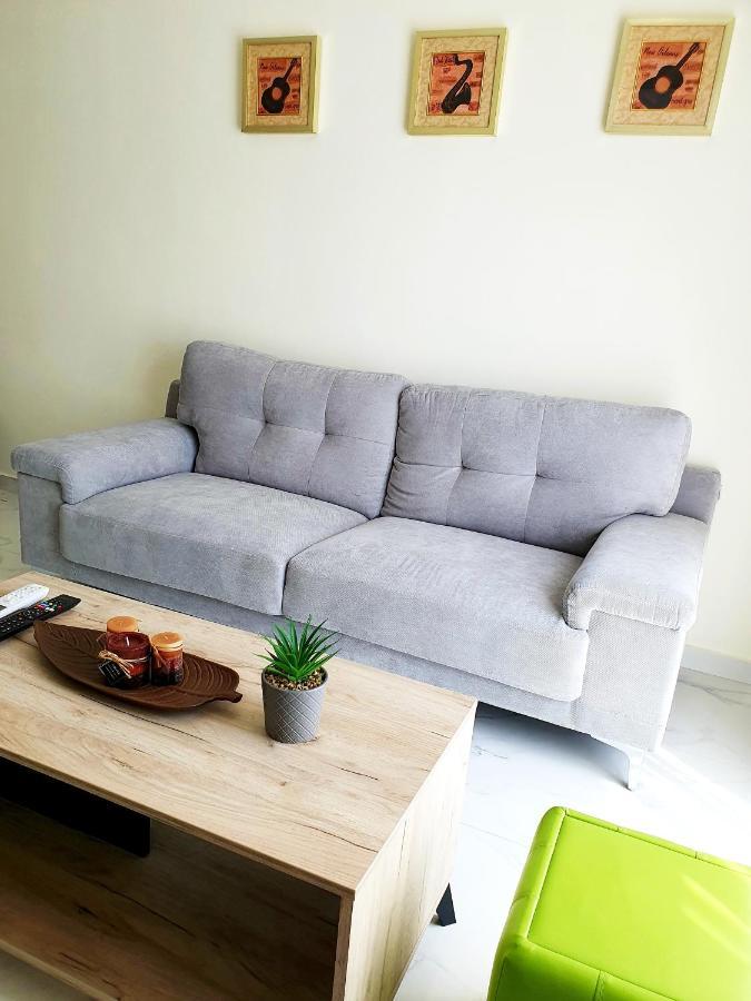 2 Bedroom Cozy Apartment Near Tourist Area, 200M From Sea Paphos Exterior photo